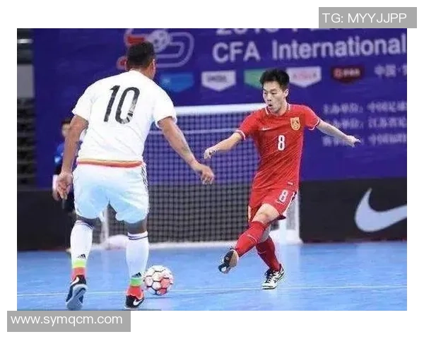 广州足球队的转型之路：从传统强队到现代足球先锋的蜕变与挑战